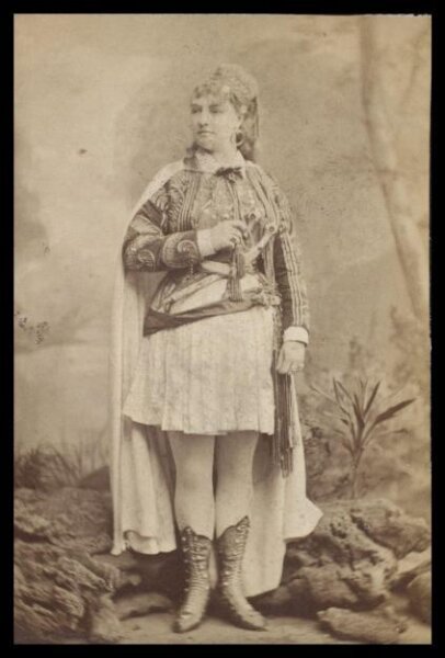 London Stereoscopic and Photographic Company, Guy Little Theatrical Photograph