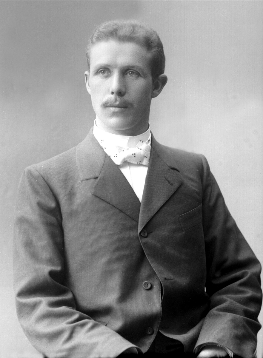 Gustav Borgen, NFB.44376