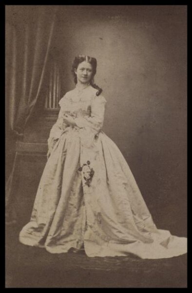 Beau, Adolphe, Guy Little Theatrical Photographs