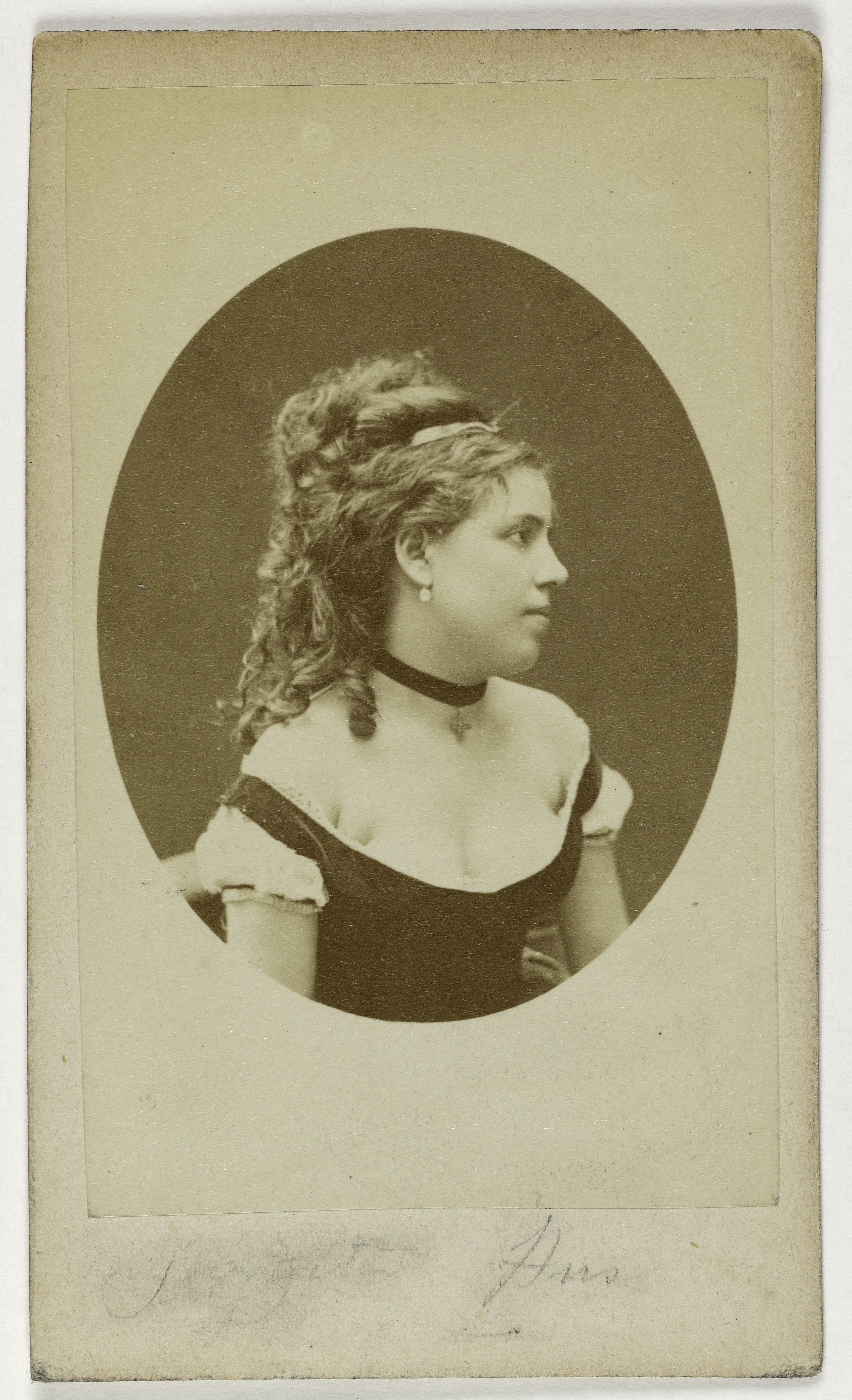Anonyme, Portrait de Huss (Clara ou Georgette?), (actrice au théâtre de la Gaité, 1871)