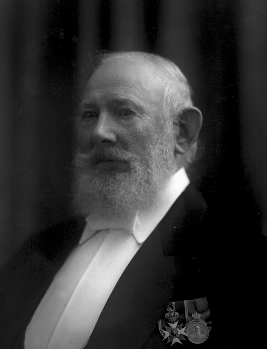 Gustav Borgen, Portrett, S.H. Lundh (Sverrer Hakon), gift 1867 med Sophie f. Warmuth. Han var forretningsmann, maskin- og konsulentforretning.