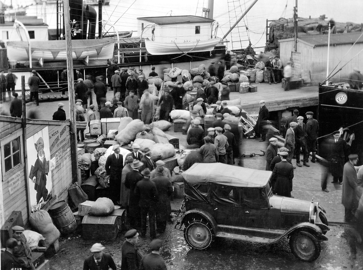 Anders Beer Wilse, Prot: Lofoten, Svolvær fiskernes avreise kl.8aften