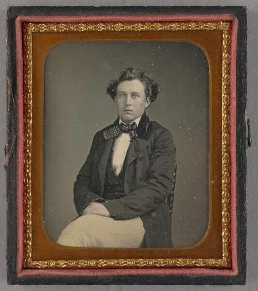 Unknown, [Portrait of a Seated Man with Large Bow Tie]