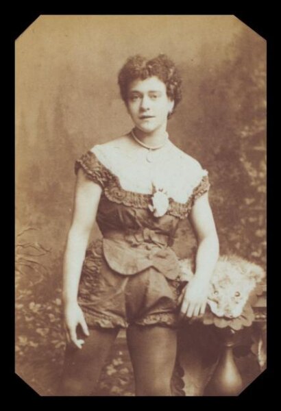 London Stereoscopic and Photographic Company, Guy Little Theatrical Photograph