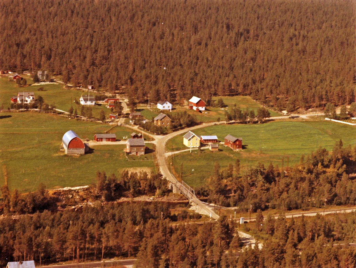 Widerøes Flyveselskap A/S, Gårdsbruk.