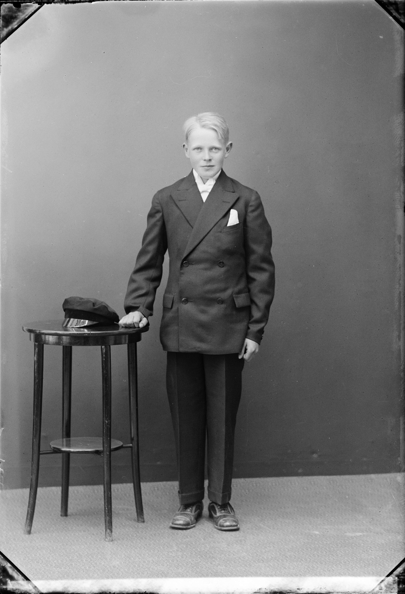 Skötsner-Edhlund, Ateljéporträtt - Hans Nyberg från Östhammar, Uppland