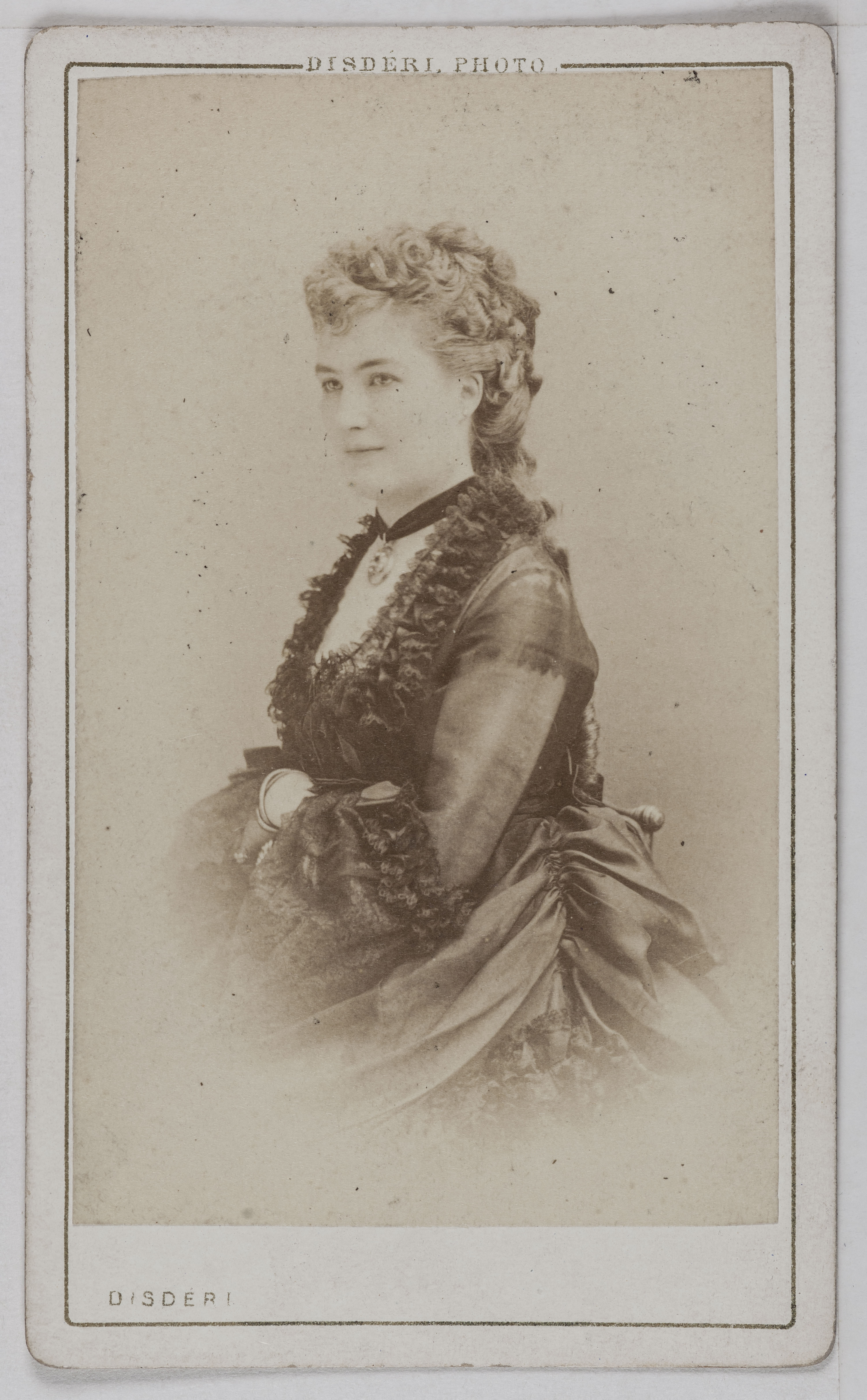 André-Adolphe-Eugène Disdéri, Portrait de Mariani, (actrice)