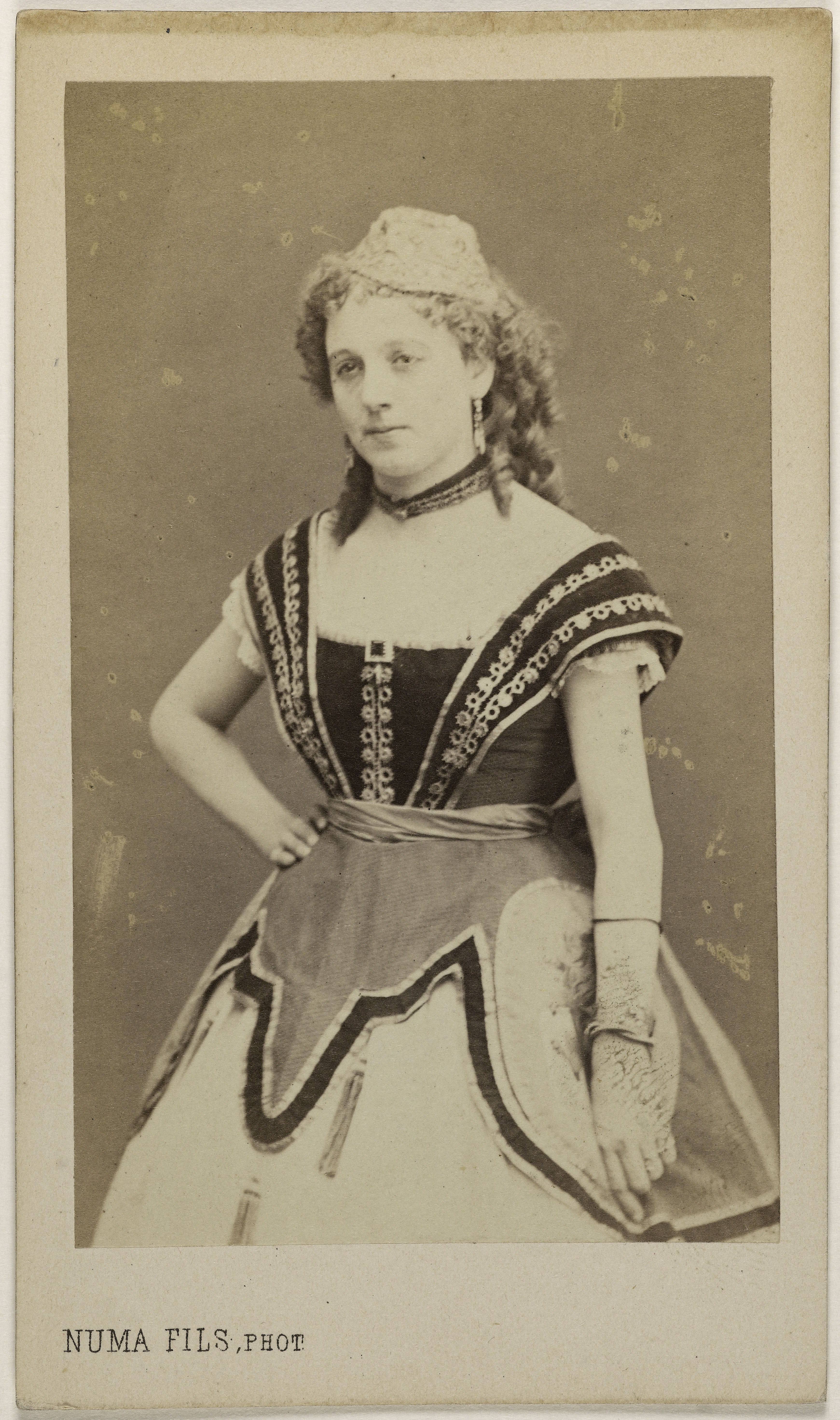 Numa Fils, Portrait de Benard, Léonie, (actrice)