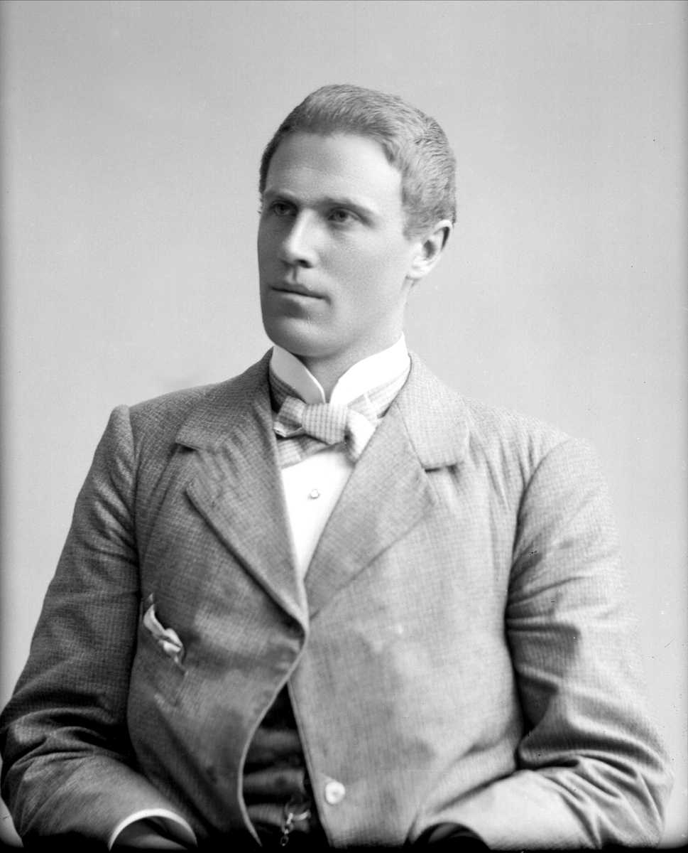 Gustav Borgen, NFB.30077