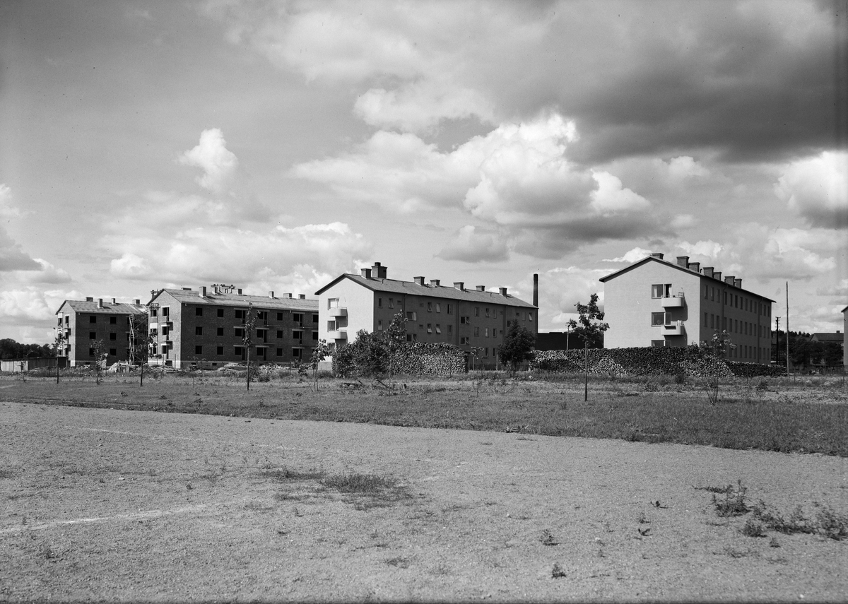 Paul Sandberg, Flerbostadshus under byggnation, kvarteret Rane, Luthagen, Uppsala 1944
