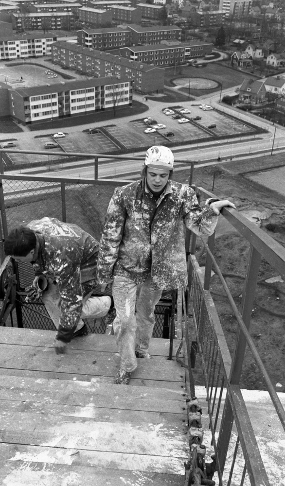 Örebro Kuriren, Svampen målas om 18 april 1967.