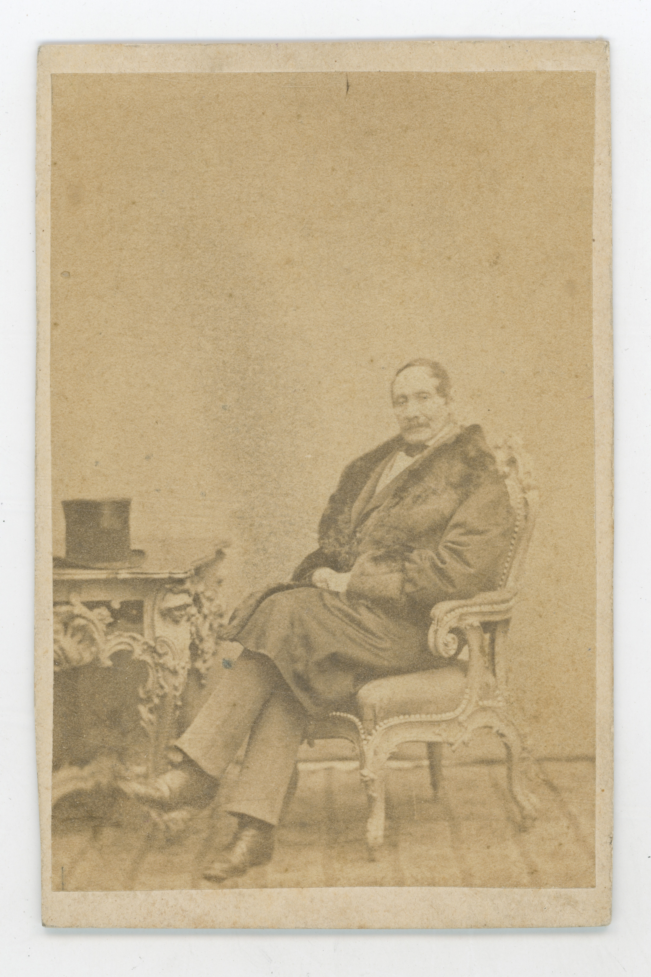 Wilhelm Künl, Gospodin Leon