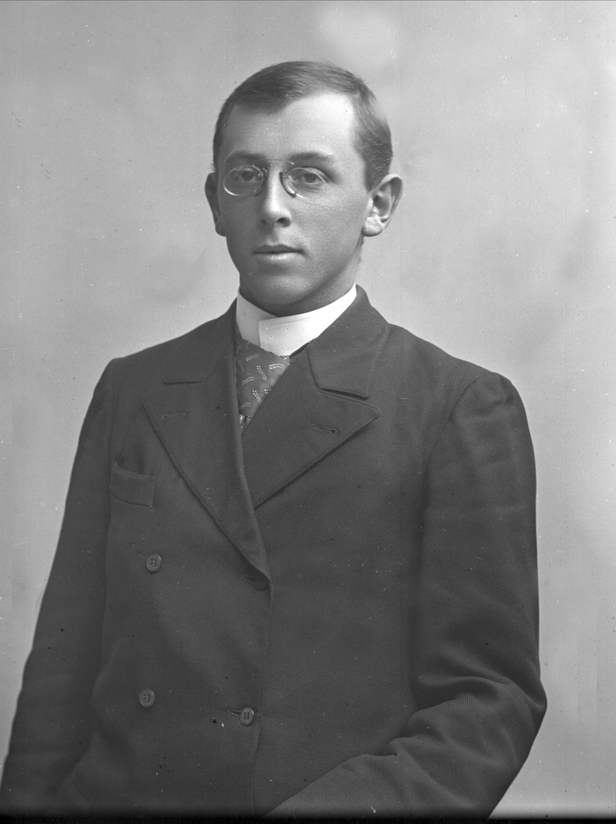 Gustav Borgen, NFB.30794