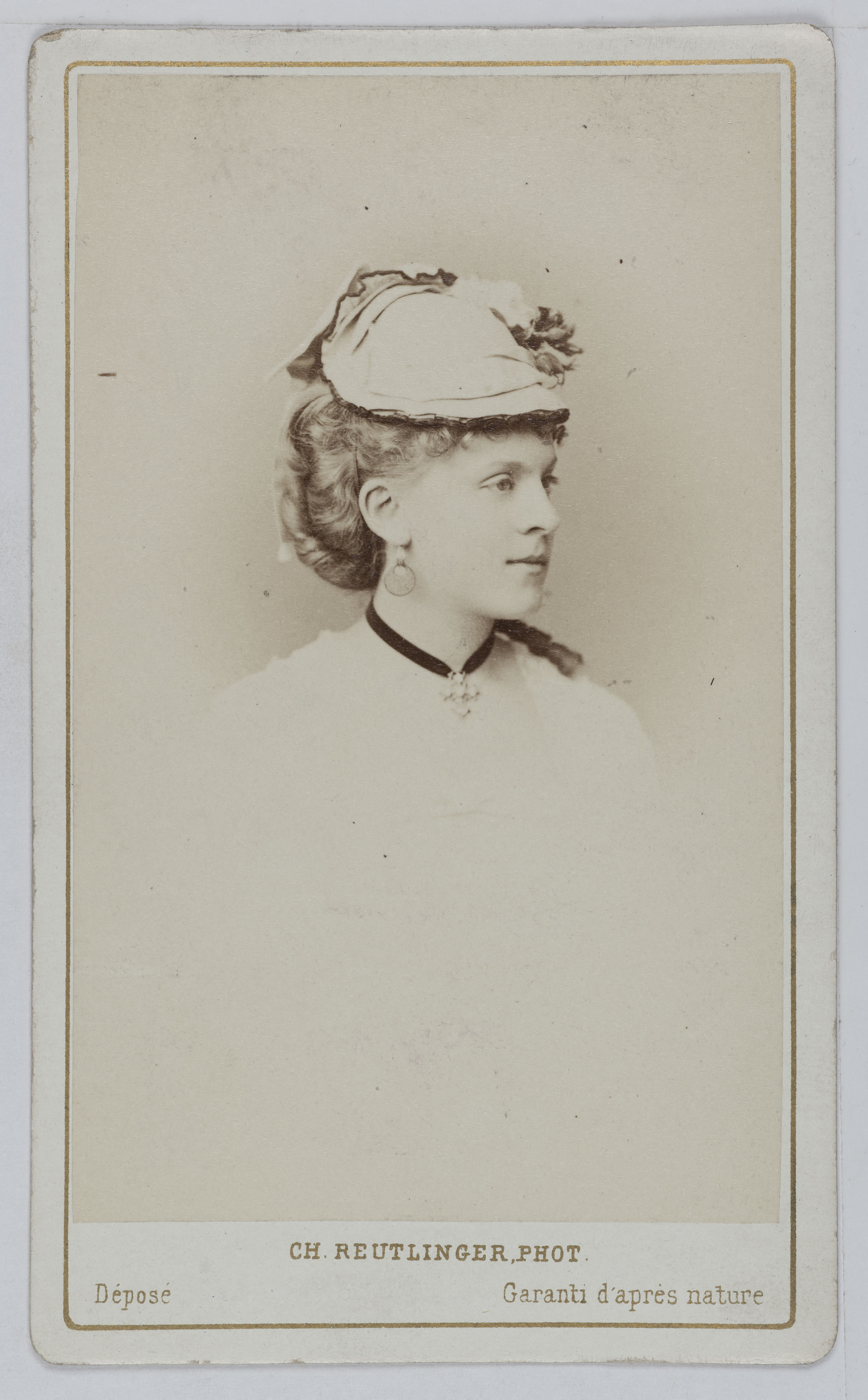 Charles Reutlinger, Portrait de Suzanne Reichenberg (1853-1924), baronne de Bourgoing, actrice de théâtre.
