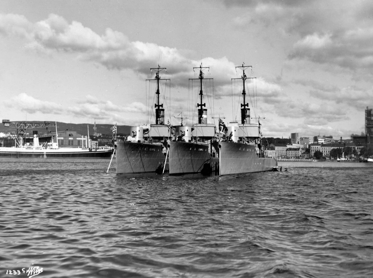 Anders Beer Wilse, Marinen