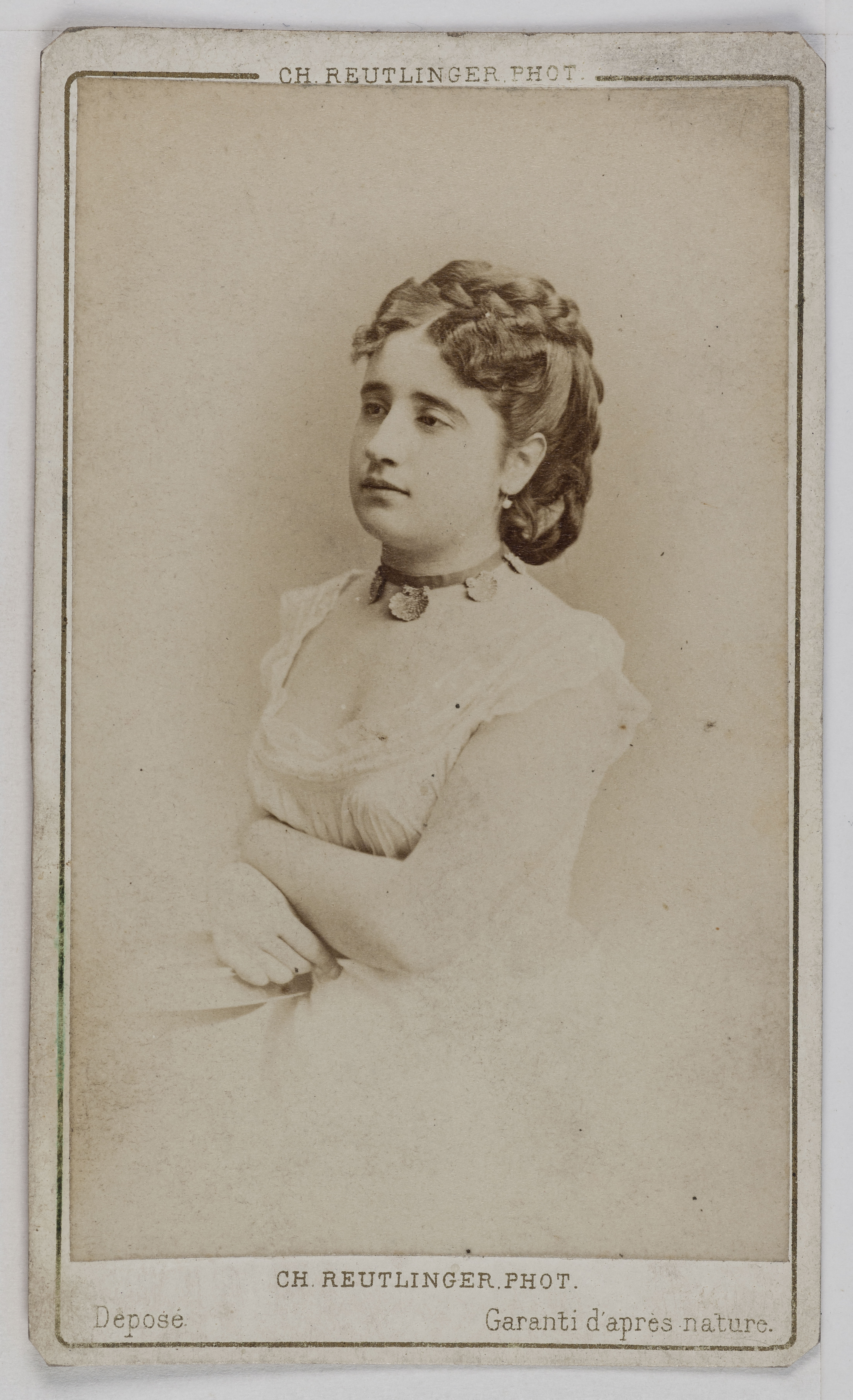 Charles Reutlinger, Portrait de Lucie Verneuil (-1890), actrice au Théâtre du Palais Royal en 1865.
