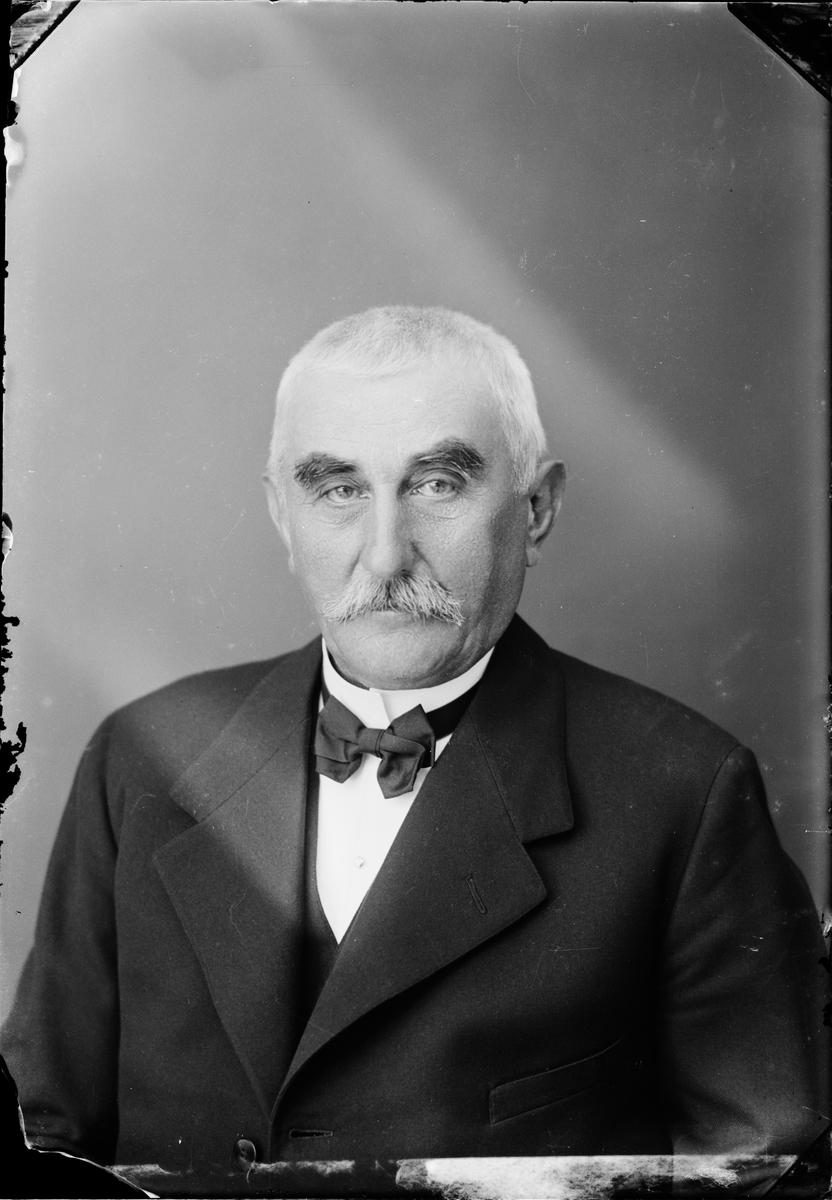 Skötsner-Edhlund, Ateljé Portrait - C. H. Sandberg from Harg, Uppland