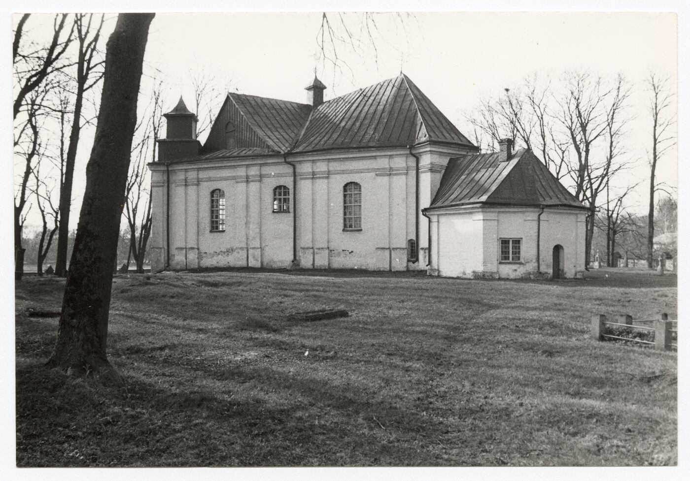 Nežinomas fotografas, Panevėžiuko Nukryžiuotojo Jėzaus bažnyčia