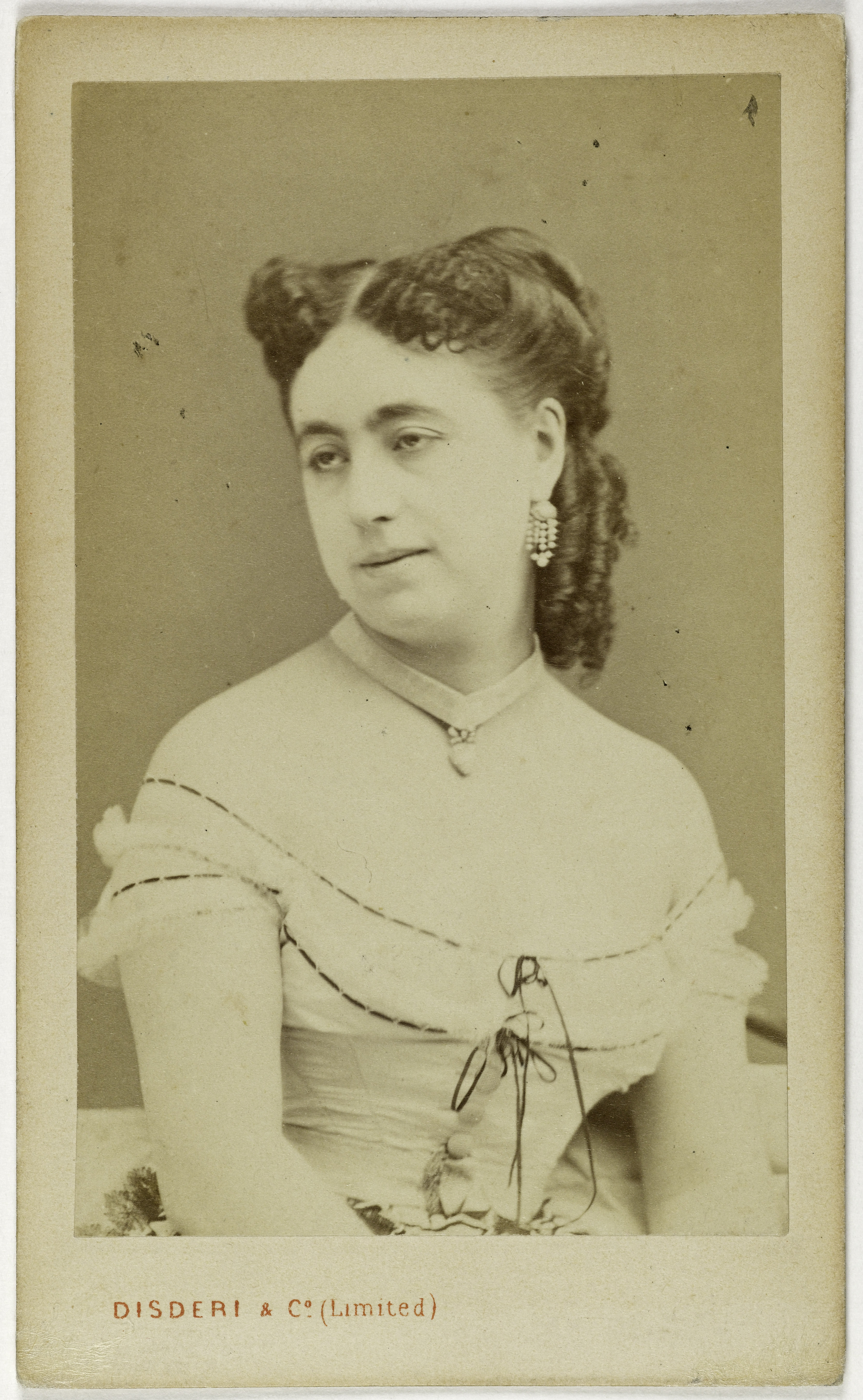 André-Adolphe-Eugène Disdéri, Portrait de Lauriane, (Angèle-Thérèse Brag, dite), (actrice)