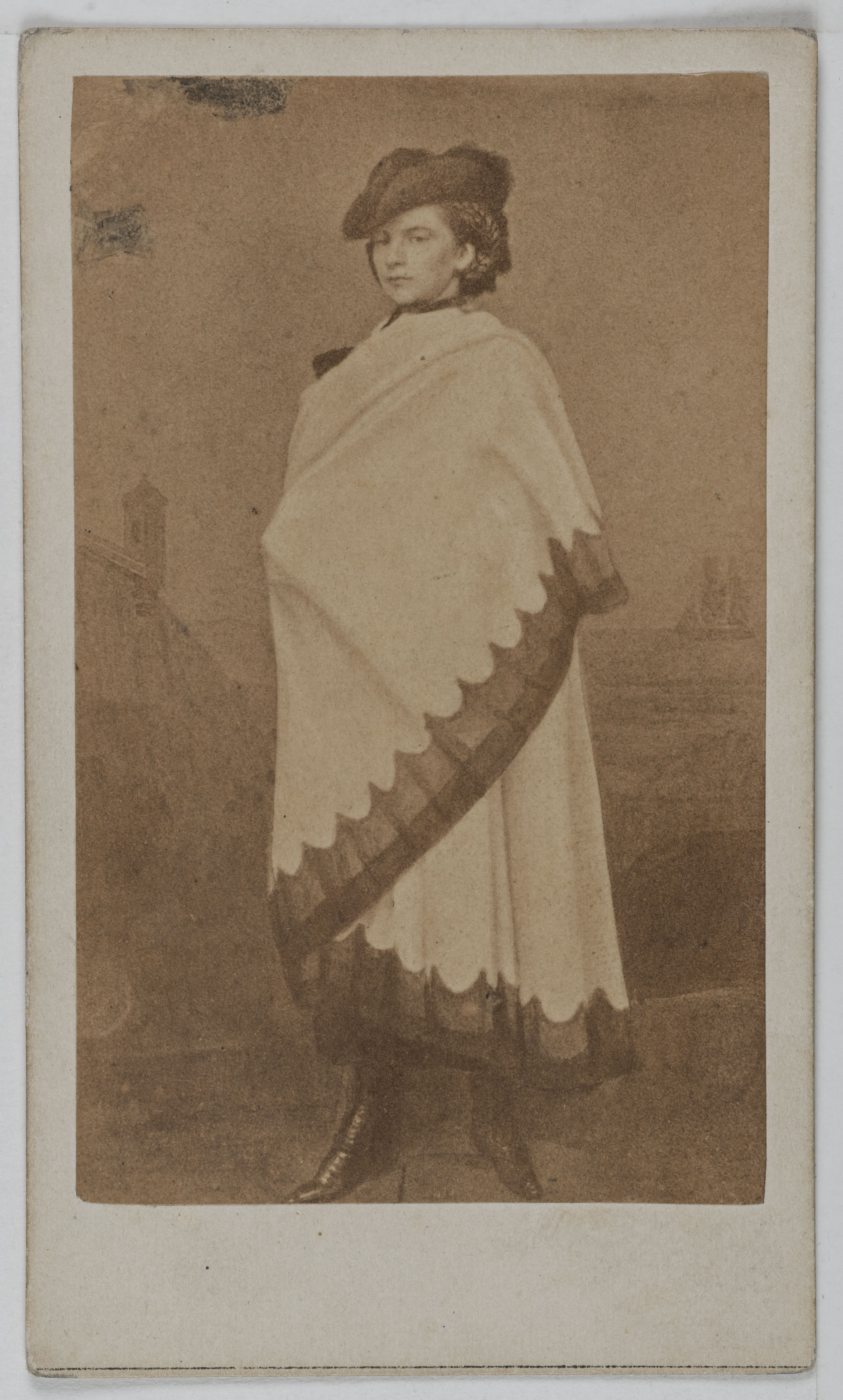 Anonyme, Portrait de Marie-Sophie de Bavière (1841-1925), reine de Naples, fille de Maximilien de Bavière et sœur d'Elisabeth de Wittelbach, impératrice d'Autriche.