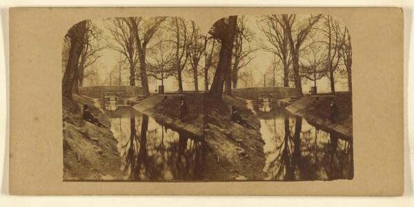 London Stereoscopic and Photographic Company, [View at Stow]