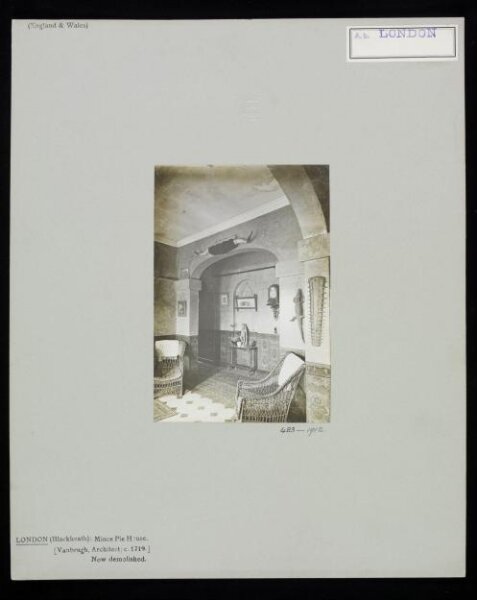 Unknown, Photograph