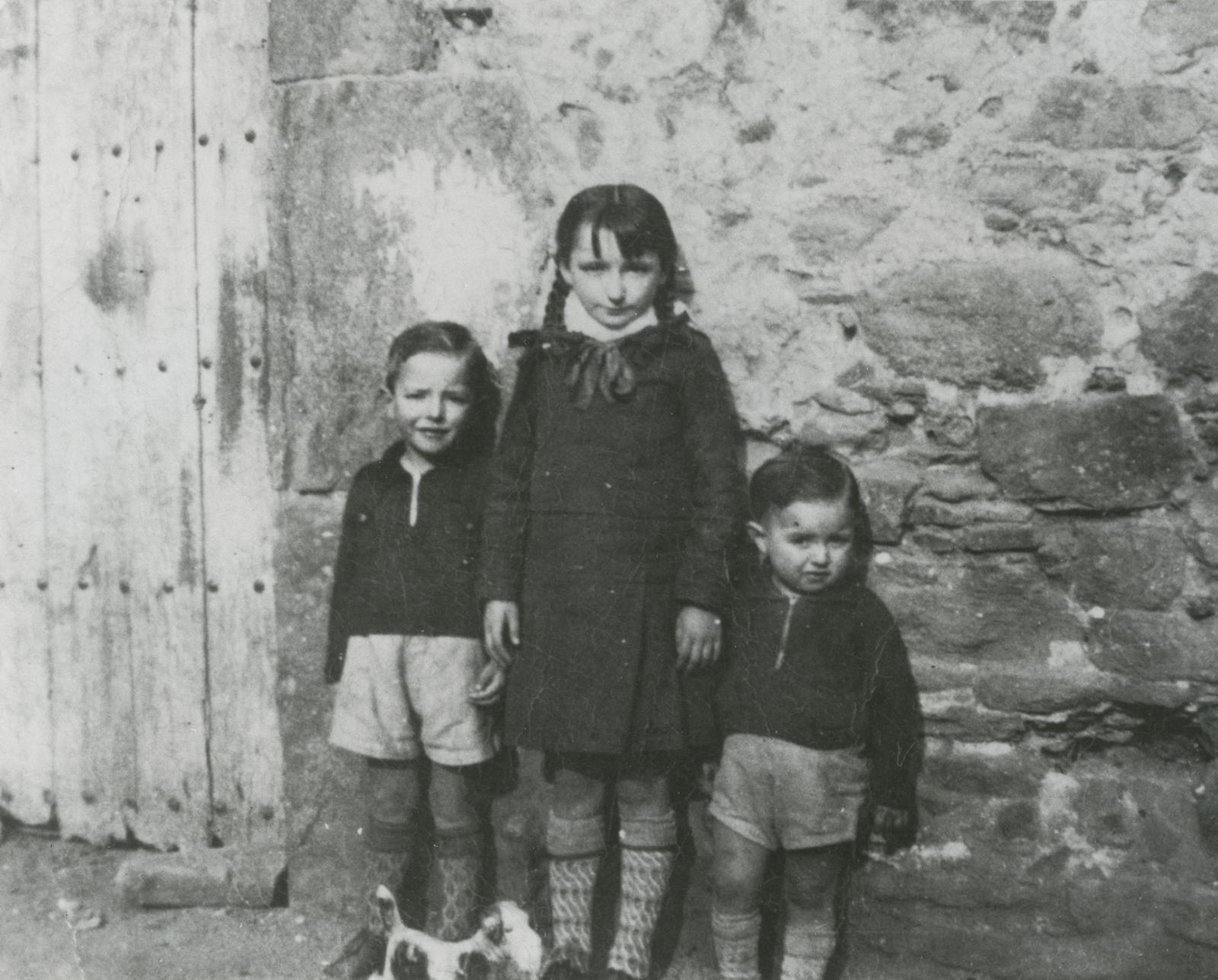 Desconegut, [Tribute to Father Joseph Iglesias and Juanmiquel]