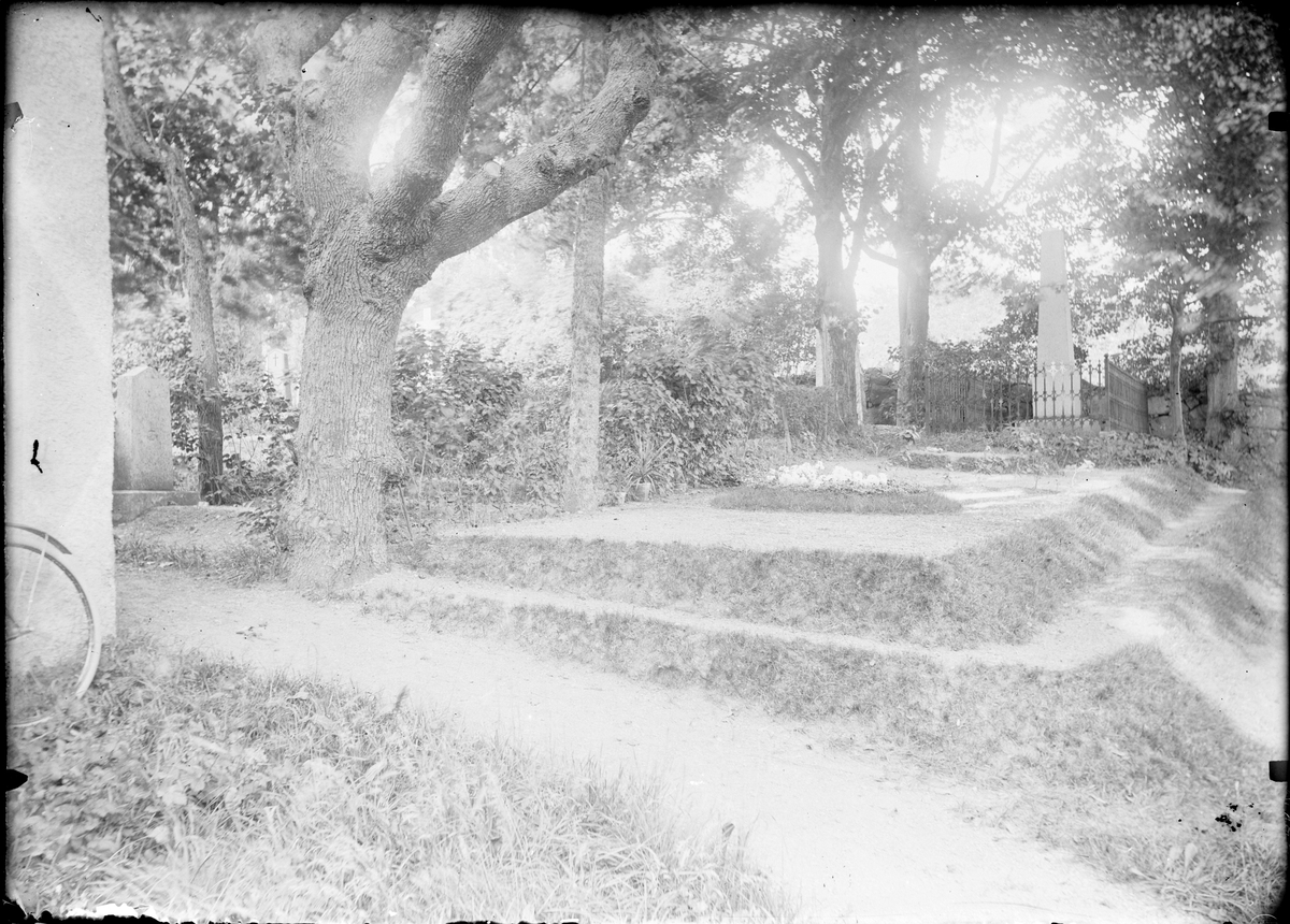 Johan Lundin, The cemetery at Funbo Church, Uppland