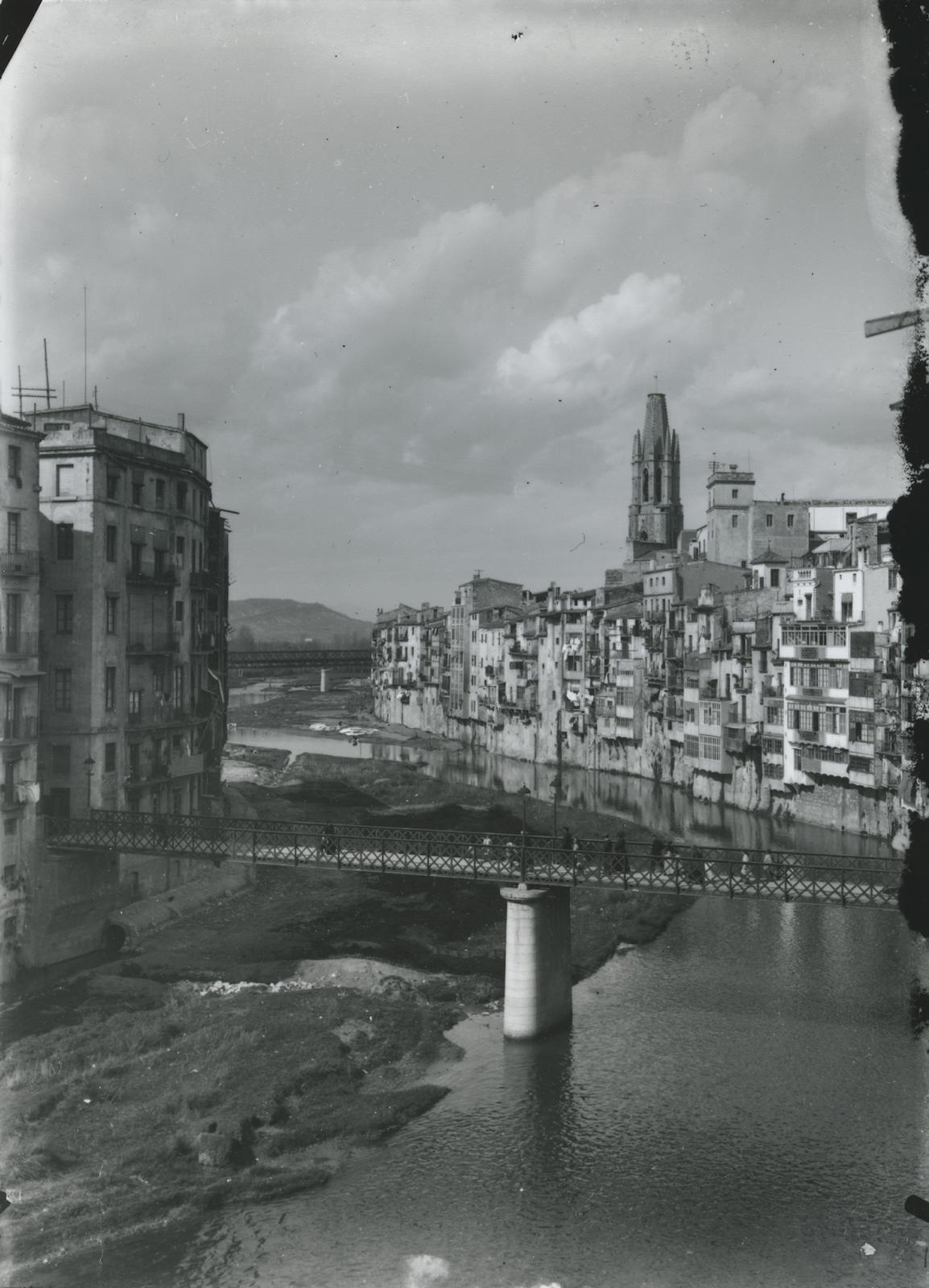 Josep Thomas Bigas, [Pont de Sant Agustí i cases de l'Onyar]