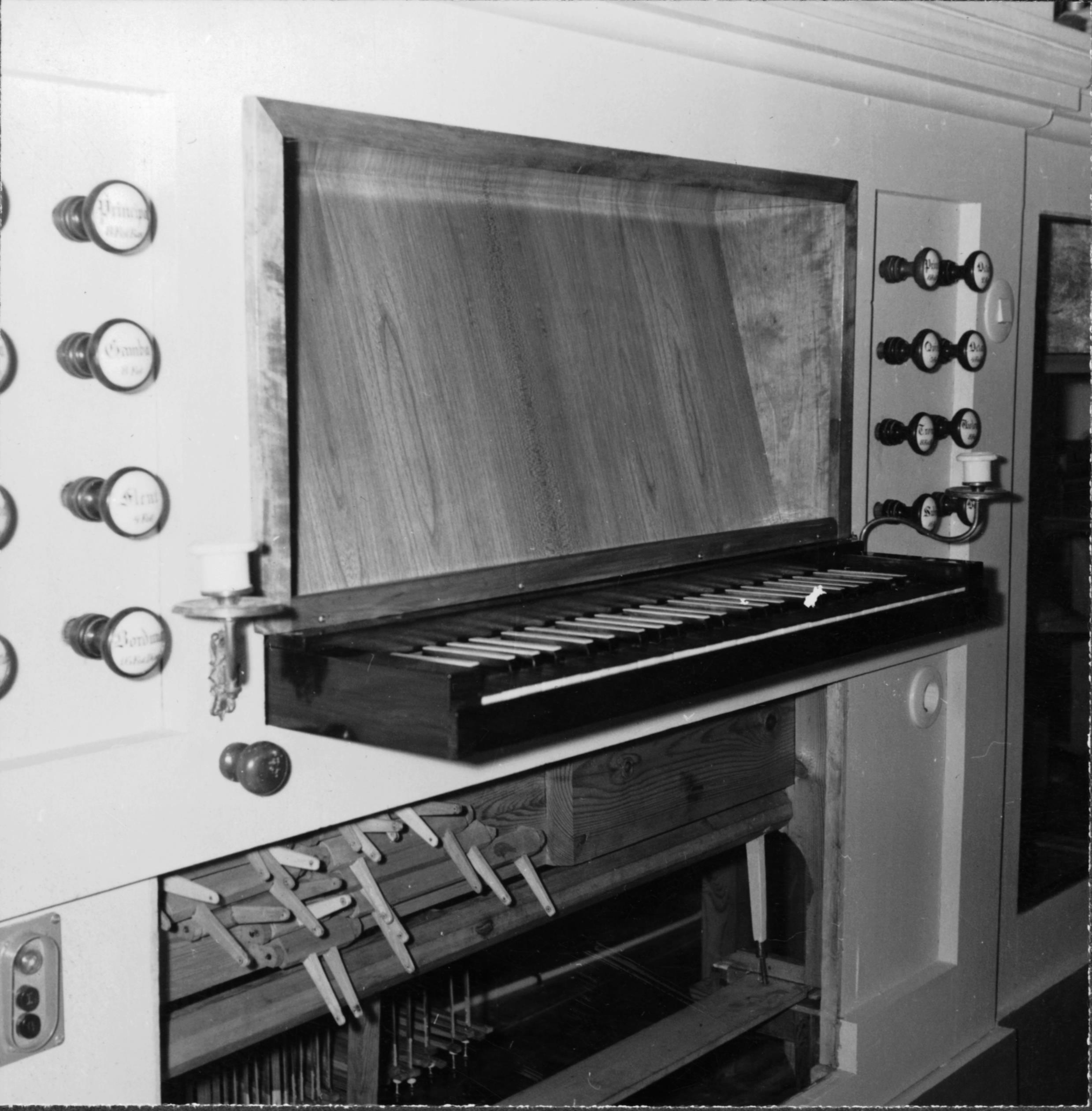 Okänd Fotograf, Fårö kyrka