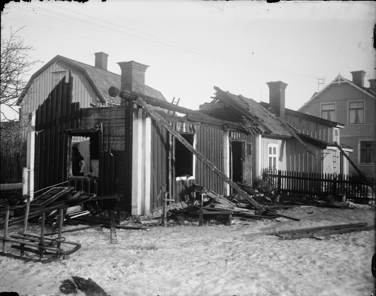 Skötsner-Edhlund, Nedbrunnet hus, Södra Tullportsgatan 6, Östhammar, Uppland 1918