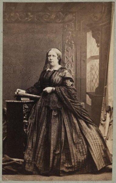 Unknown, Carte-de-visite photographs (480). Four photographs  are dry-mounted to each sheet (120).