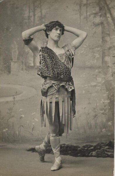 unknown, Edward J. Kurylo at the Empire Theatre, London