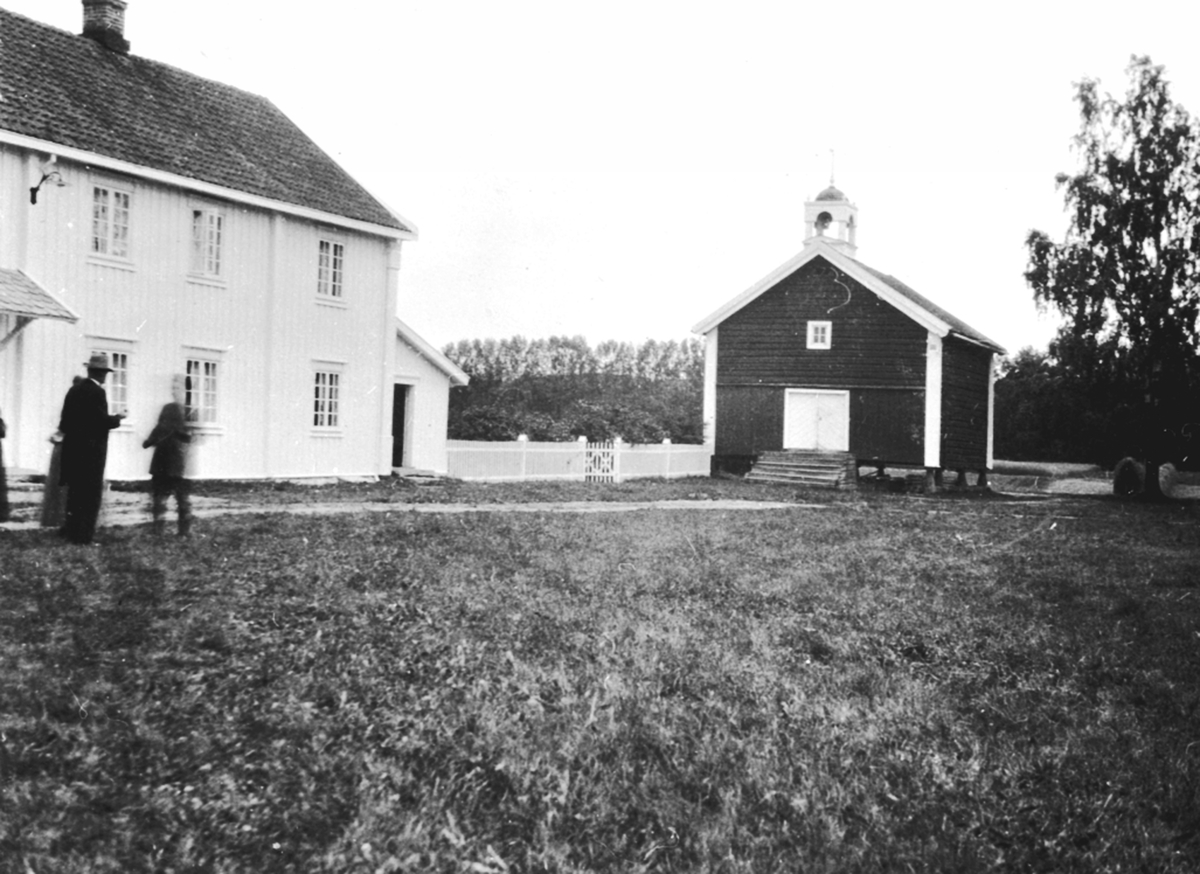 Anno Domkirkeodden, Familiegården Nedre Løken, Heradsbygd, Elverum, doktor Karl Løken sitt barndomshjem.