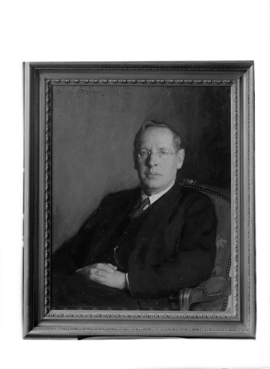 Paul Sandberg, Oljemålning - Södermanlands-Nerikes nations inspektor professor Jöran Sahlgren signerad Bernhard Österman 1934