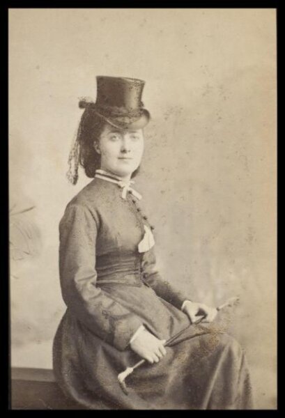 London Stereoscopic and Photographic Company, Guy Little Theatrical Photograph