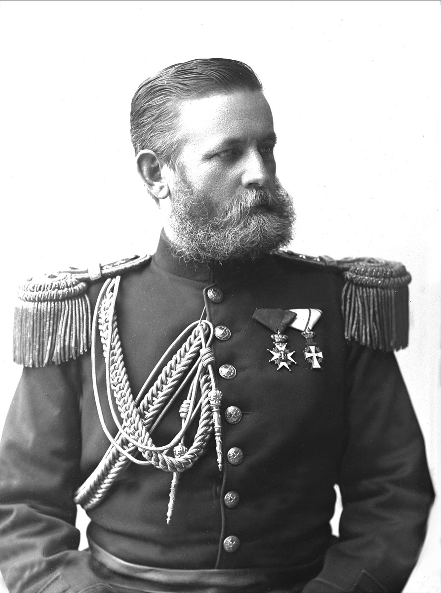 Gustav Borgen, Portrett, oberstløytnant Nissen i uniform.
