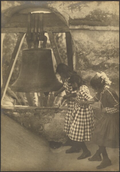 Louis Fleckenstein, [Children Ringing a Bell]
