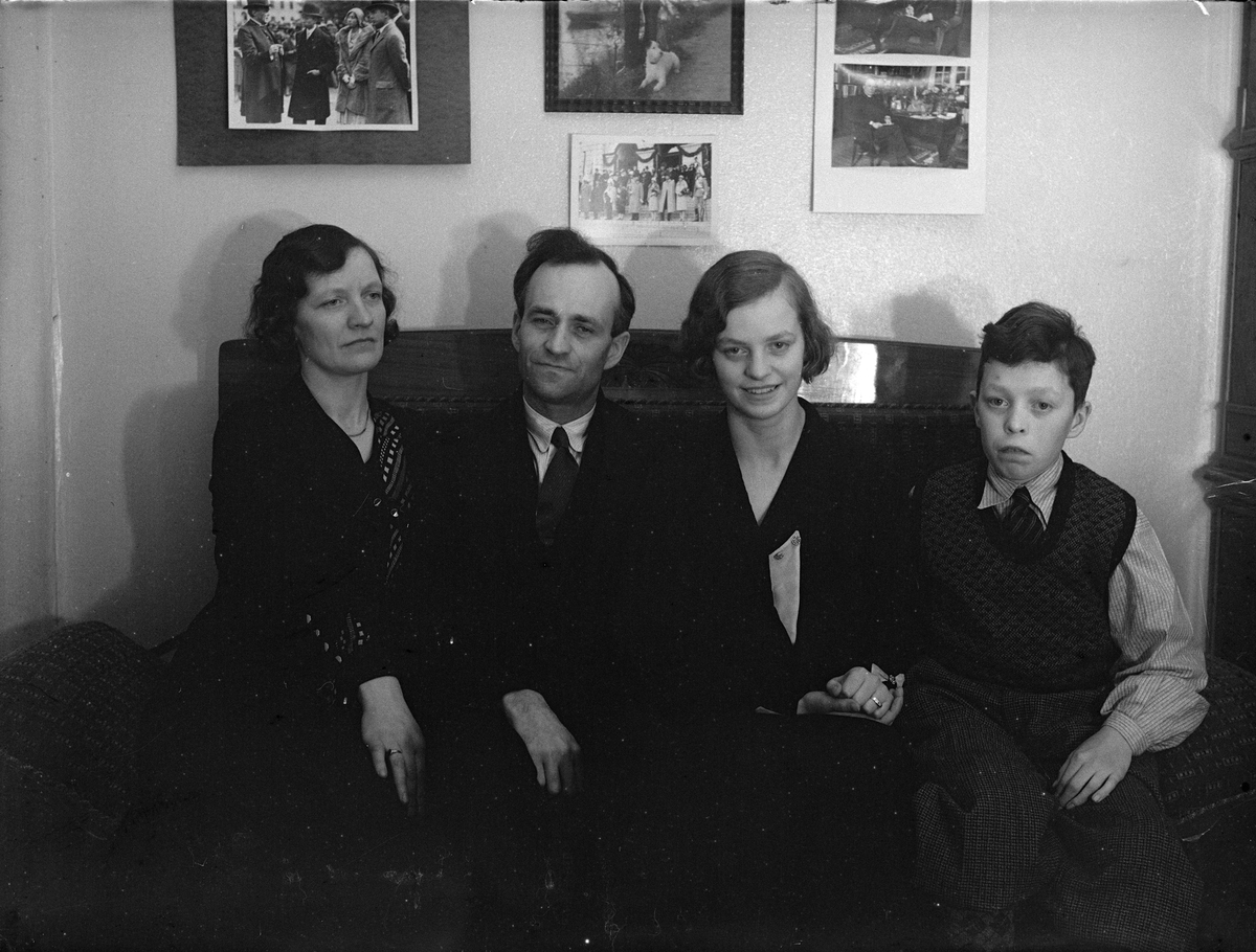 Paul Sandberg, Familj i hemmamiljö, sannolikt Uppsala, april 1933