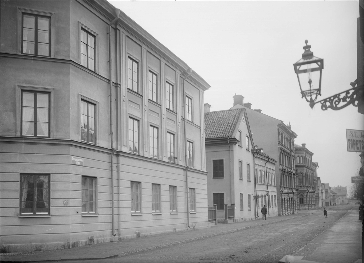 Alfred Dahlgren, Dragarbrunnsgatan - Bredgränd, Dragarbrunn, Uppsala 1901 - 1902