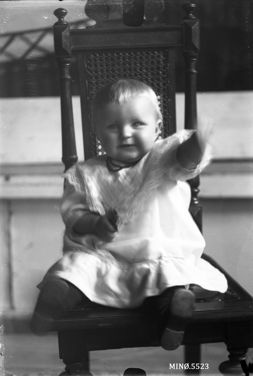 Oscar Holte, portrett, person, klær,