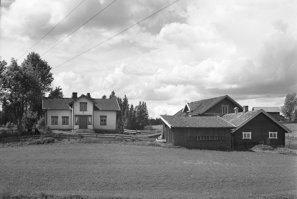Anno Domkirkeodden, EKSTR: GARDSTUN, BRENNHOLEN LILLE. Se Løtenboka, bind 2. Bygdeboka fra 1953, side 309