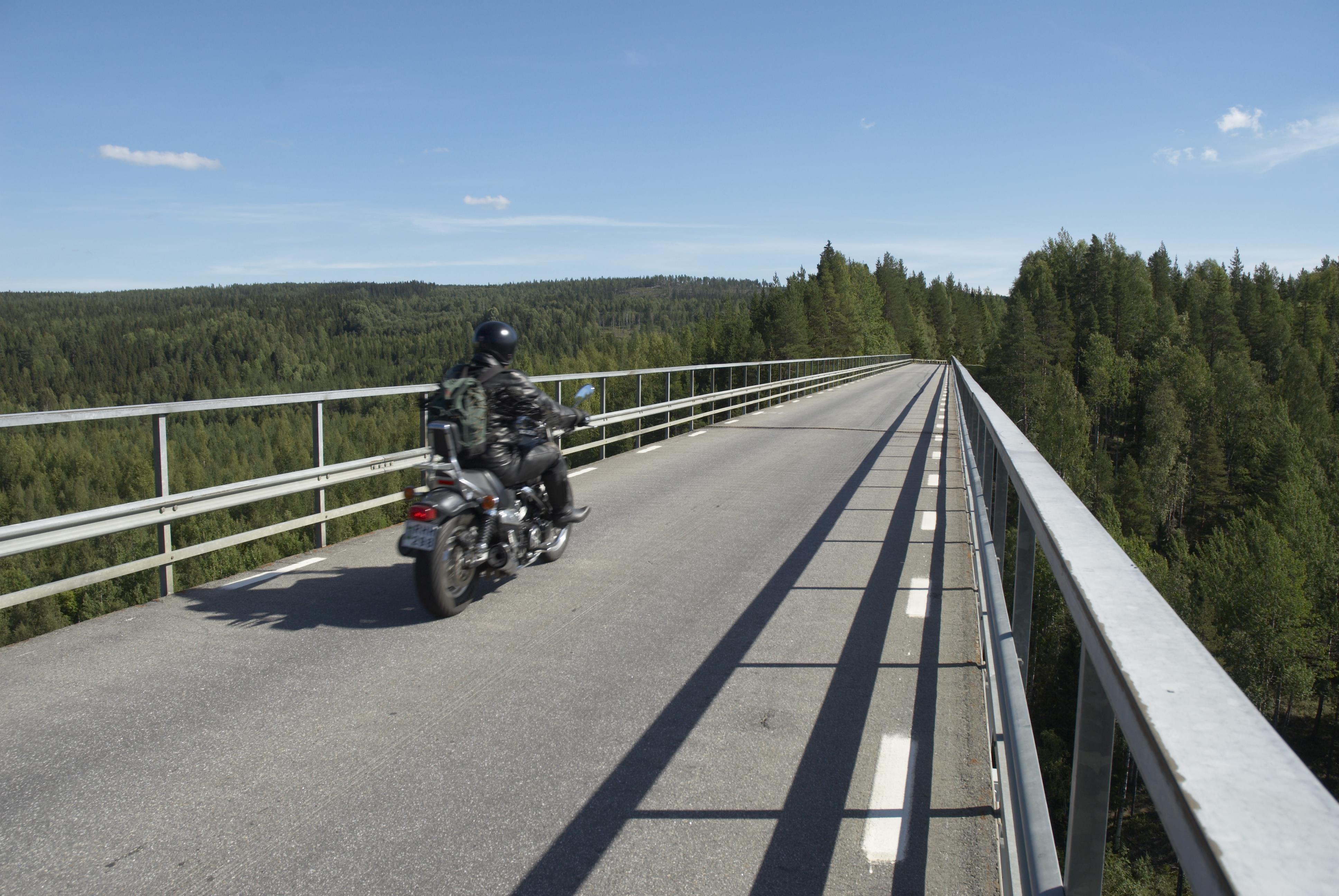 Bengt A Lundberg, Tallbergsbron