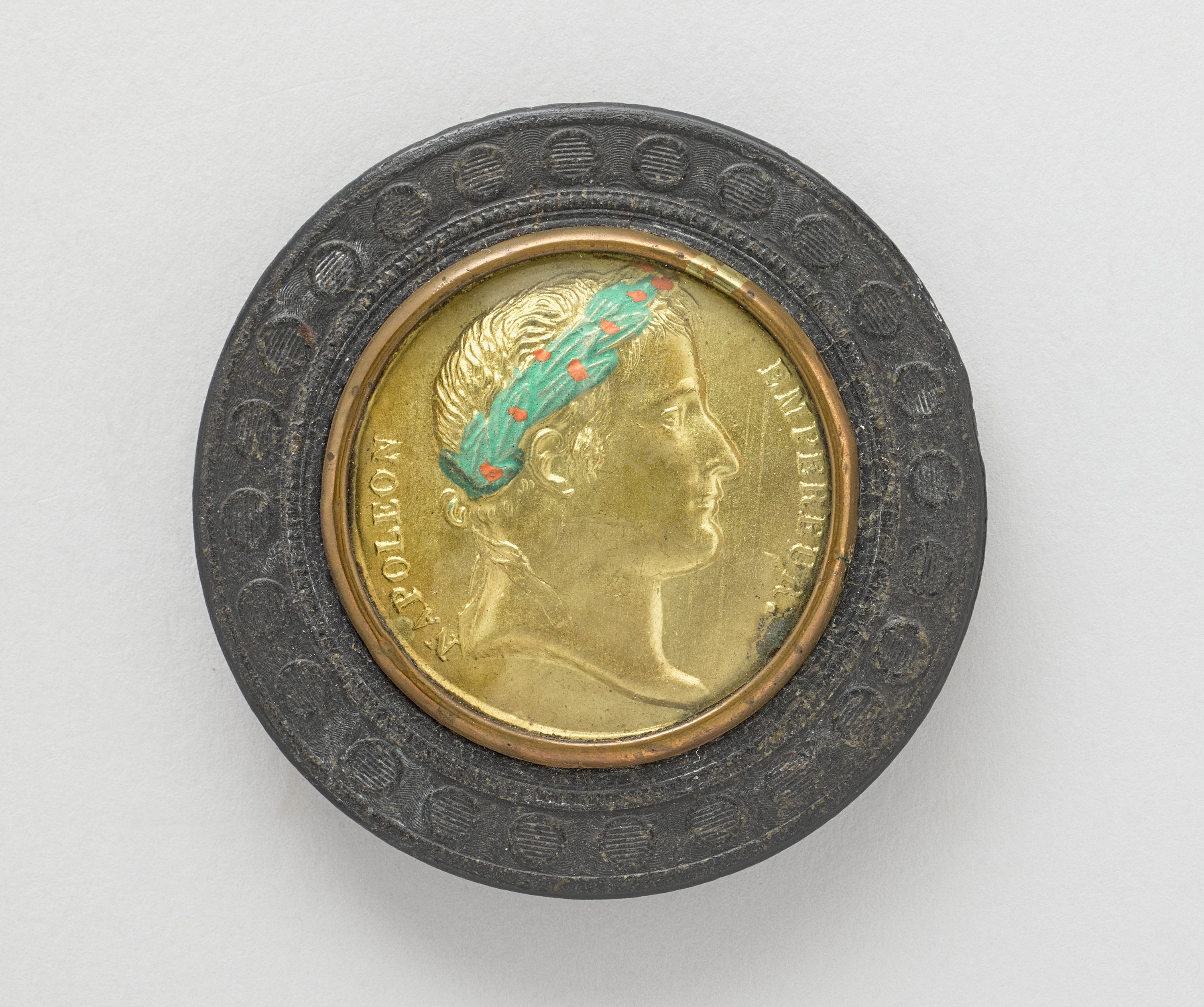Anonyme, Tabatière ornée du portrait de Napoléon Ier
