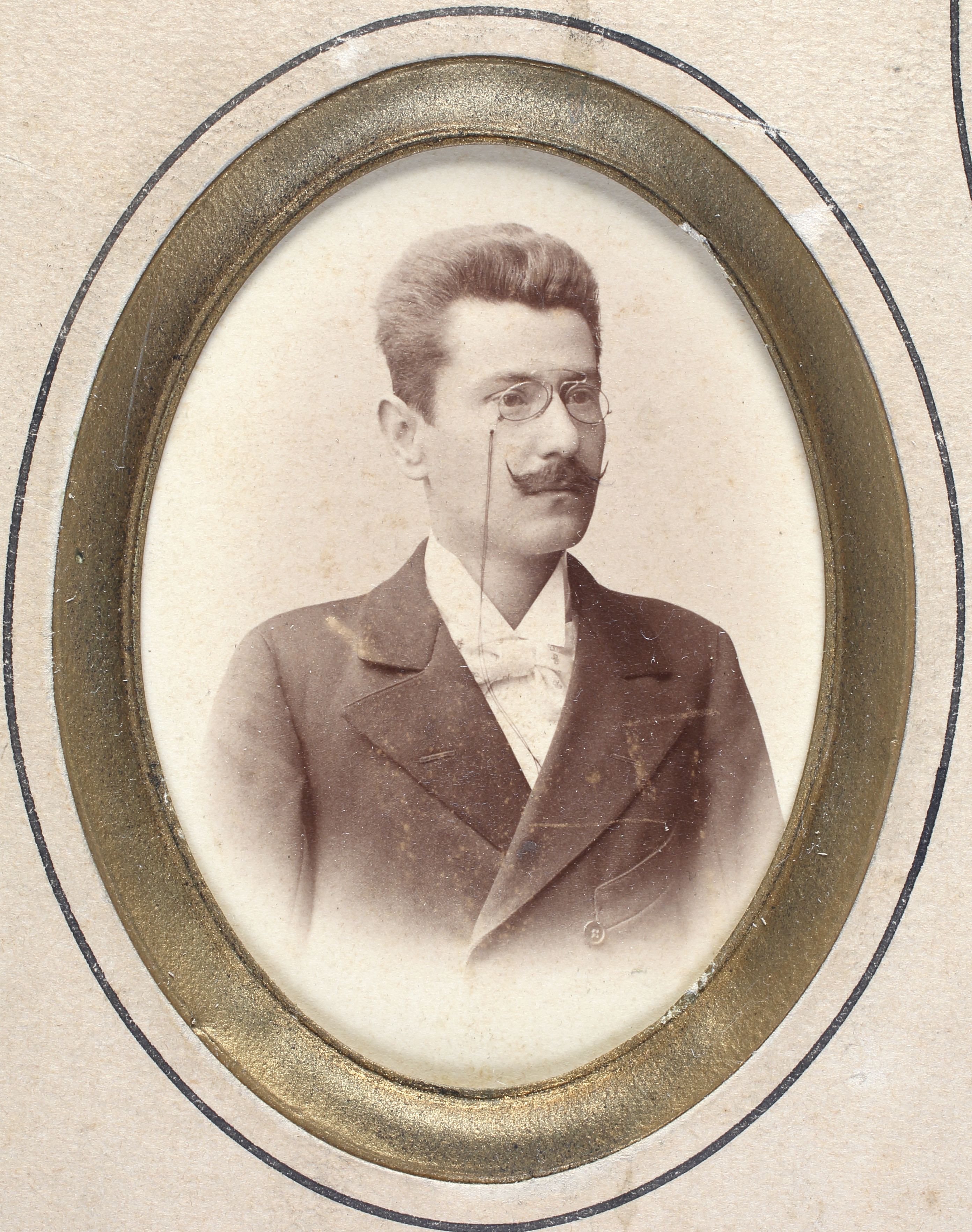 Gjuro i Ivan Varga, Portret nepoznatog