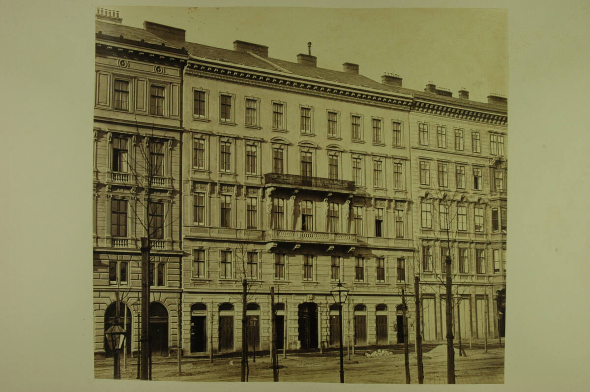 Anonym, Wohngebäude/Wiener Stadterweiterung: Opernring 19 - Wohnhaus des Herrn Karl Herzfeld