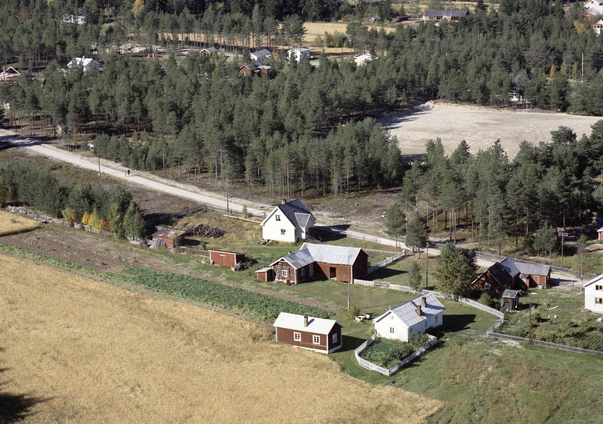 Widerøes Flyveselskap A/S, Bebyggelse