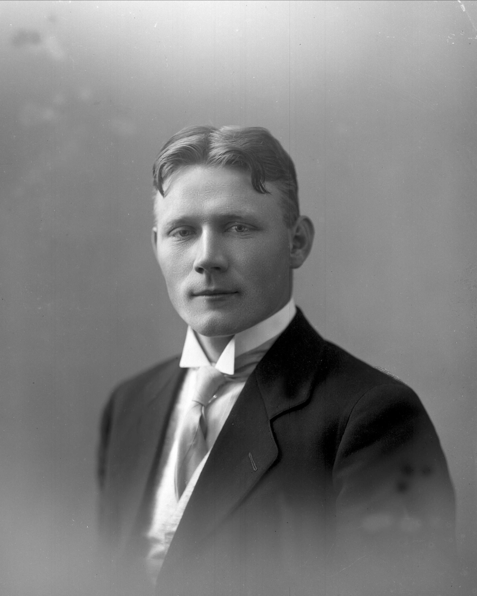 Gustav Borgen, NFB.21145