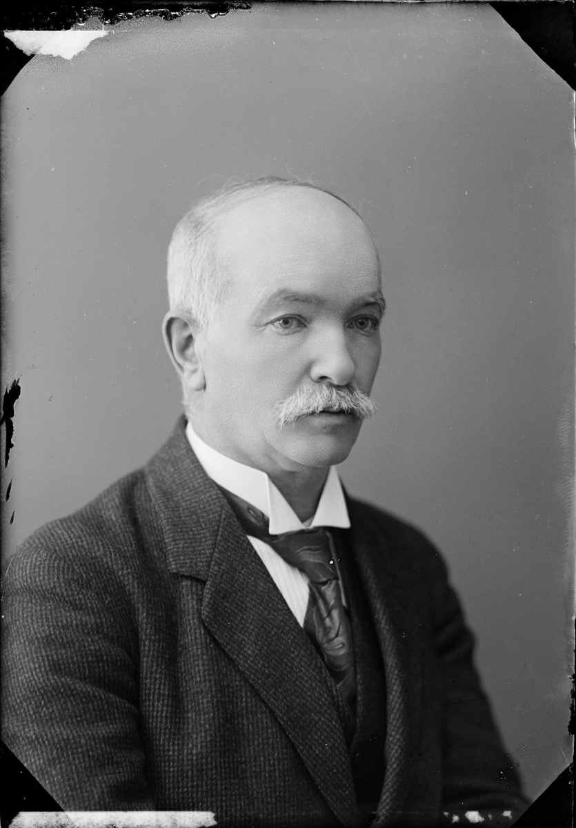 Skötsner-Edhlund, Sam Andersson, editor at Östhammar’s Newspaper, Uppland 1923