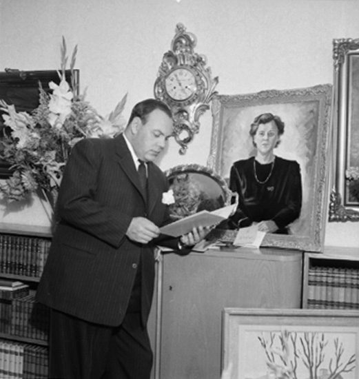 Knut Borg, Interior of rooms, a man. Hagman on his 40th birthday.